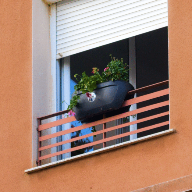 Pot « Rubi Plast » 25 cm x 25 cm x 50 cm